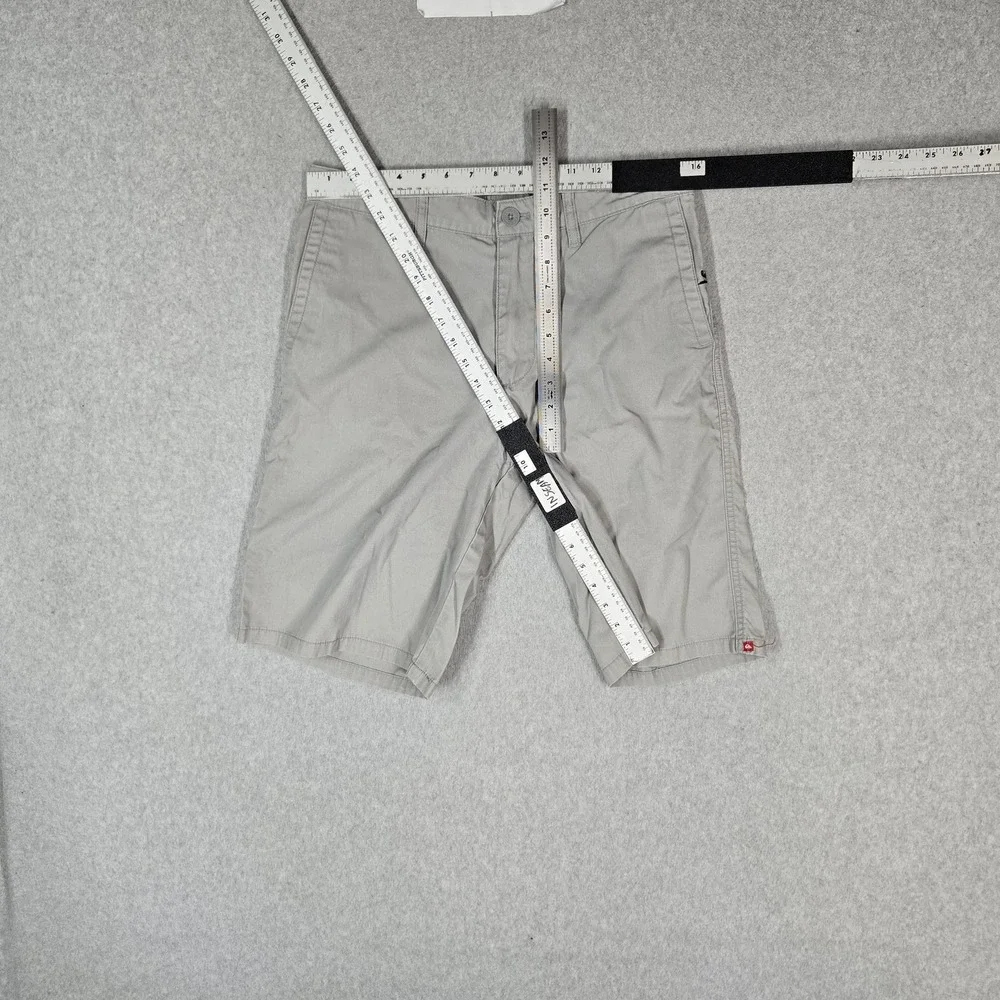 Quiksilver Men Shorts 30 Gray Embroidered Chino 10.5